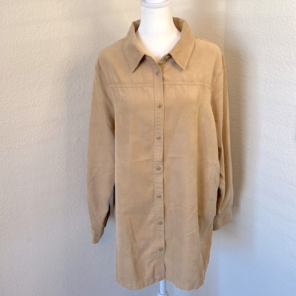 Women's Avenue Buttery Soft Button Front 3-Panel Back Long Sleeve Shirt ~ 18-20